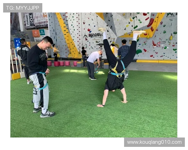 广州攀岩队技术探讨与训练心得分享助力攀岩水平提升